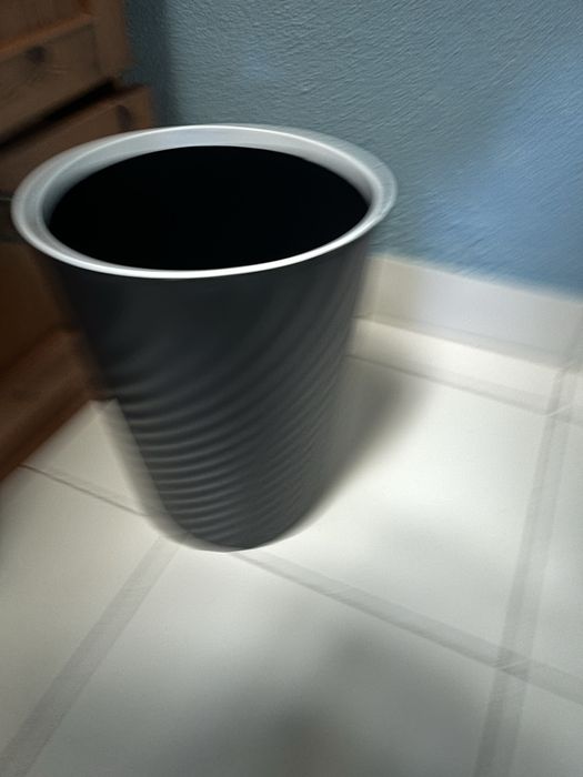 Vaso preto e branco