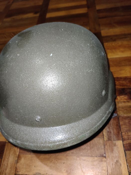 Шлем защитный...