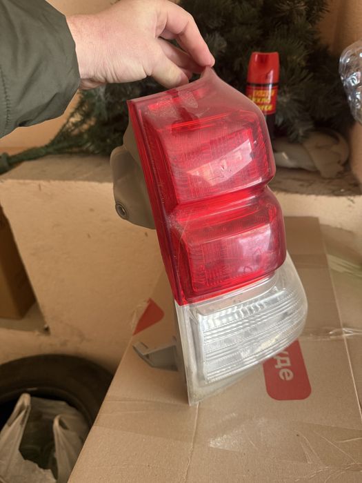 Задній ліхтар тойота прадо 150