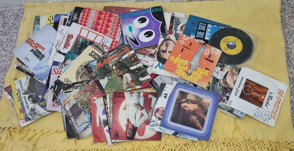 Lote de Vários Discos vinis Pequenos Antigos