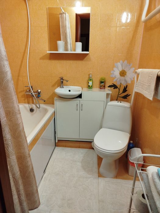 Подобово 1к.кв.на Варшавській.Власниця.