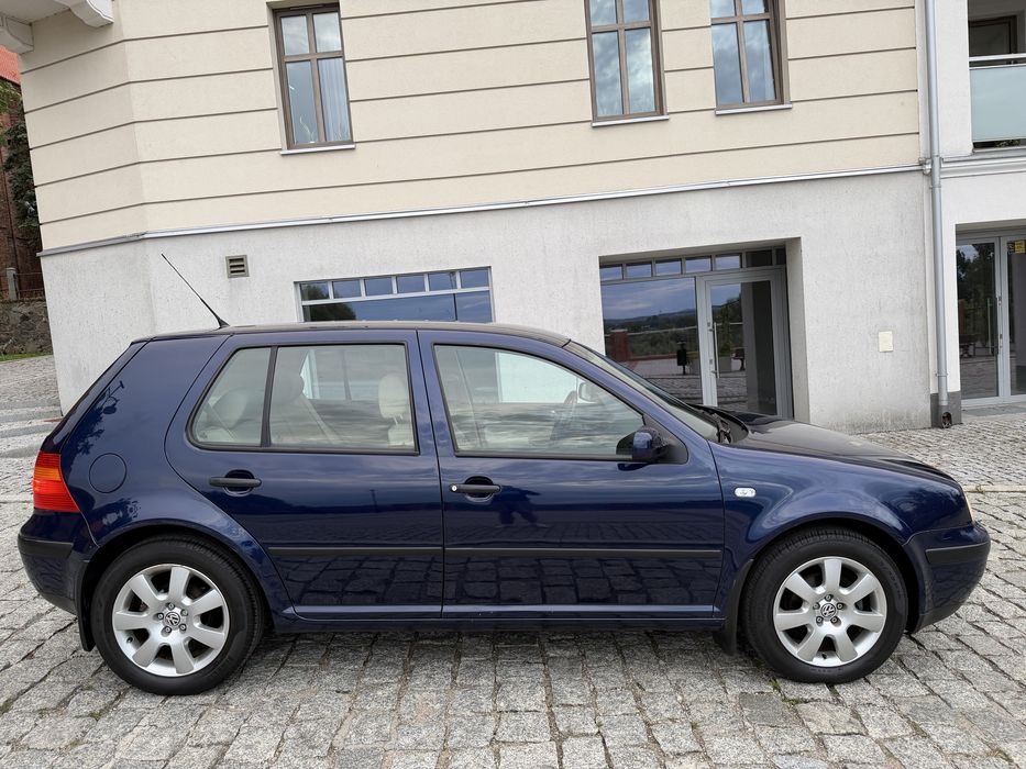 Volkswagen Golf IV 4 VW 2003 Rok 1.4 Benzyna 75KM - PL Salon - 88 Tyś Kilometrów Przebiegu! Klimatyzacja!