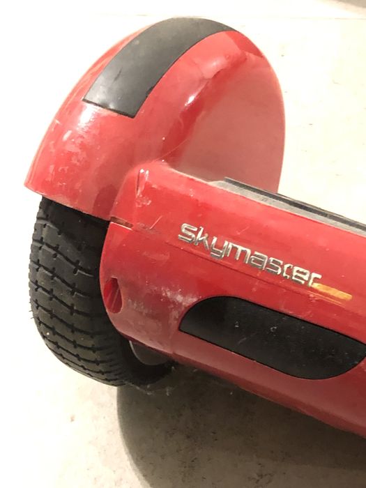Czerwony hoverboard