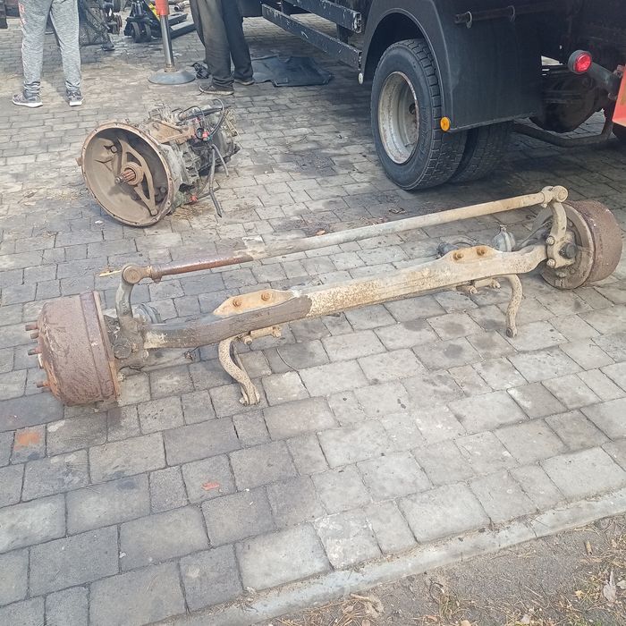 Балка на mercedes 814