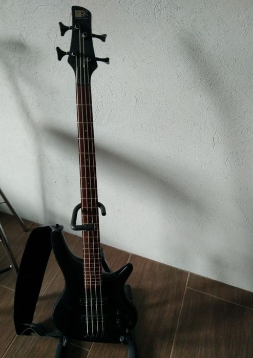 Gitara basowa Ibanez SR300EB