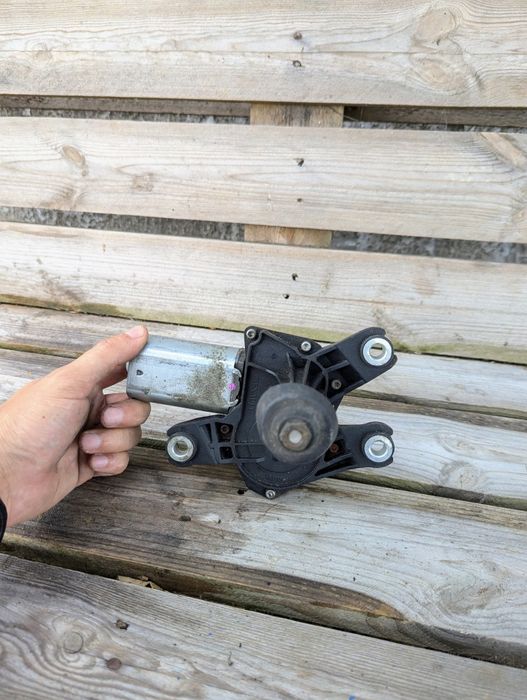 Моторчик заднього двірника Рено лагуна 2