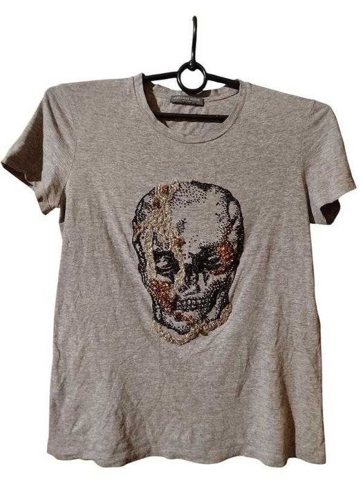 Серая футболка с черепом вышивка Alexander McQueen
