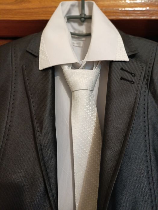 Костюм класний чоловічий/смокінг