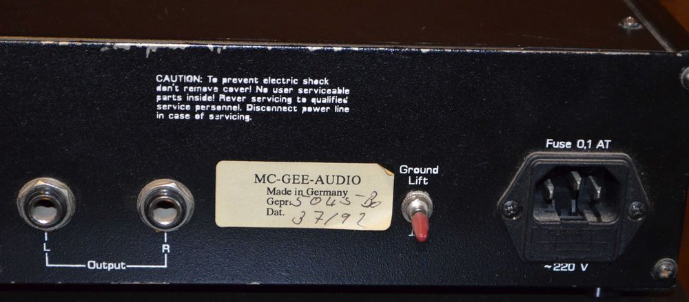 McGee Amplifier Equalizer graficzny 2x 10 zakresowy