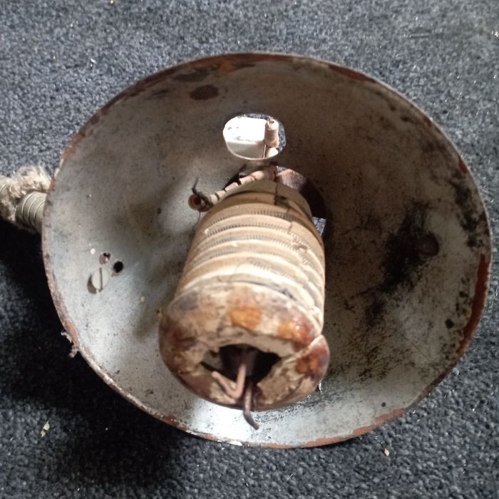 Stara lampa warsztatowa