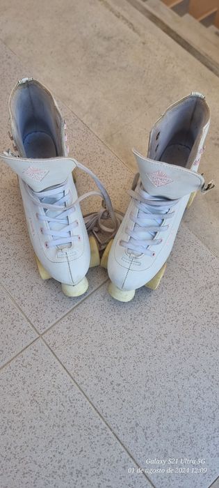 Patins criança como novos