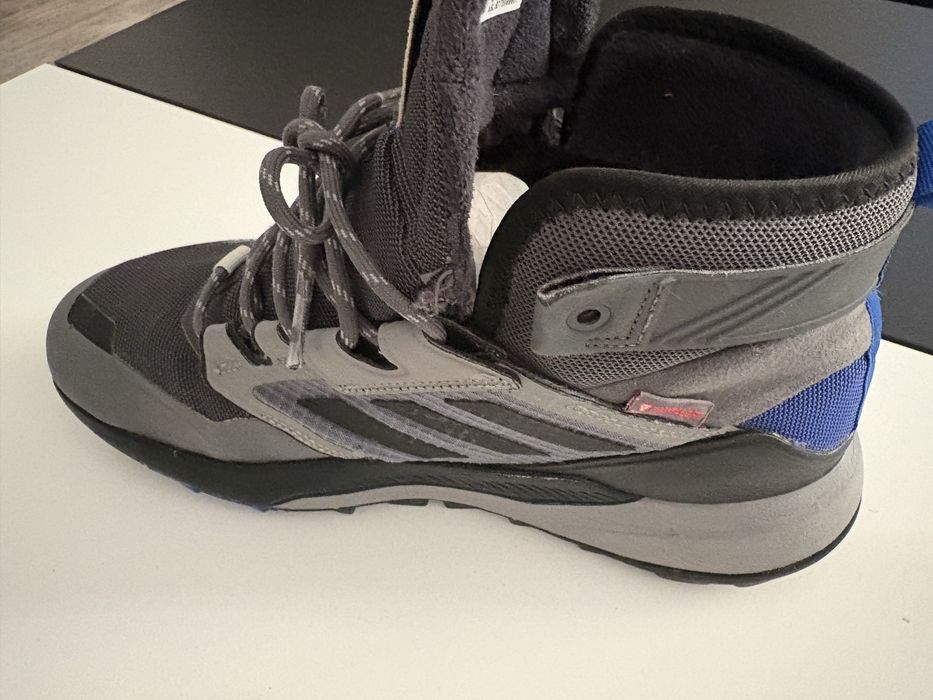 Buty zimowe Adidas terrex 42