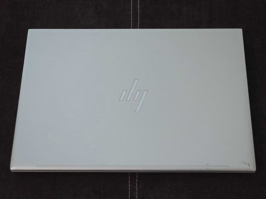 HP EliteBook 860 G10 (16" FHD+ 100% sRGB/ i7-1365U/ 16 DDR5/ 512 NVMe)