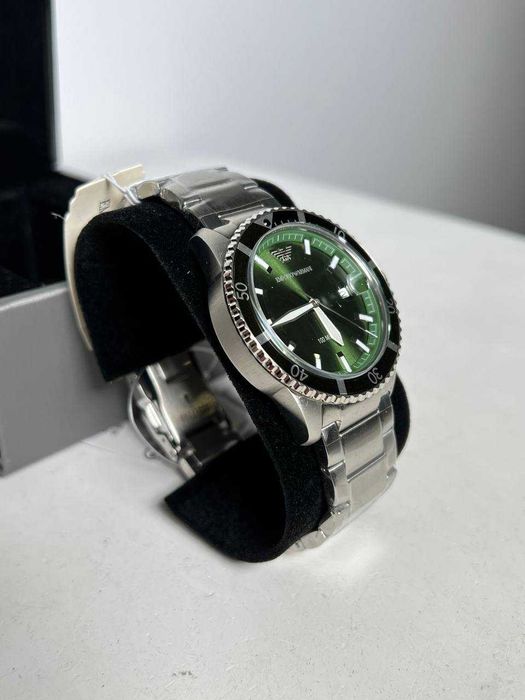 Часы Emporio Armani Diver AR11338 42 mm