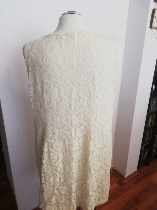 Sukienka, tunika kremowa z koronki. r. XL