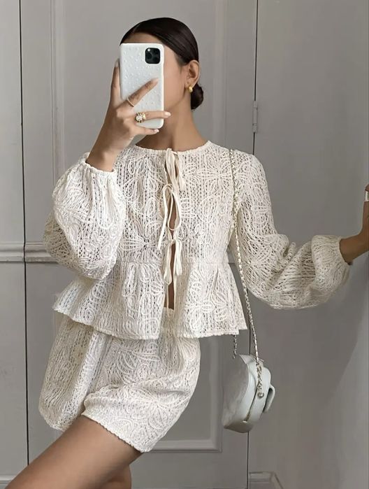 Костюм з шортами