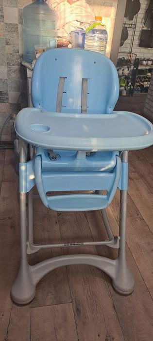 Продам децкое кресло для кормления