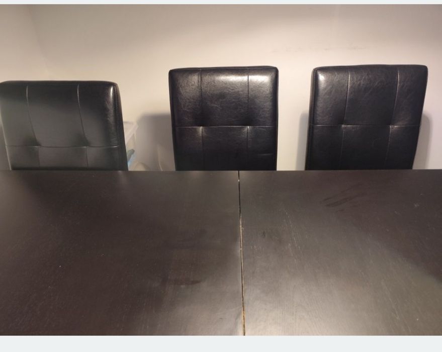Mesa com cadeiras