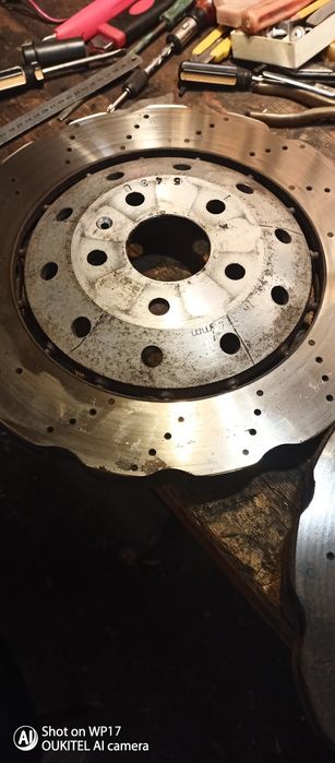 Диски гальмування передні Audi Q3 8U0 615 301B