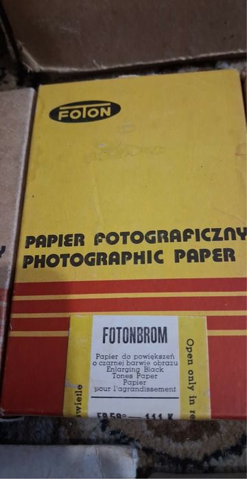 5 papierow fotograficznych czarno bialych
