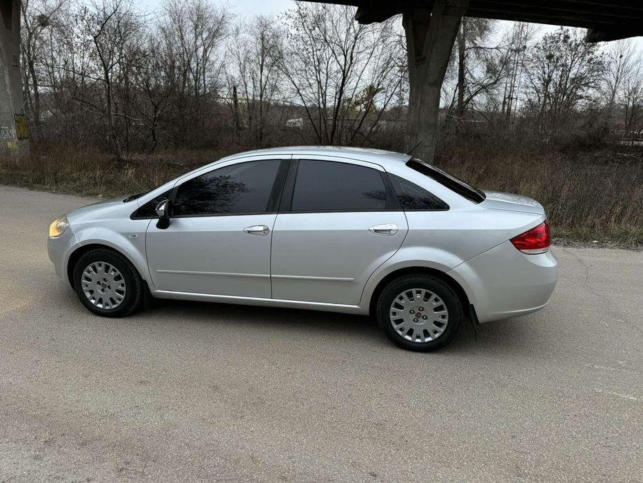 Продам Фиат Линея дизель 2012 год