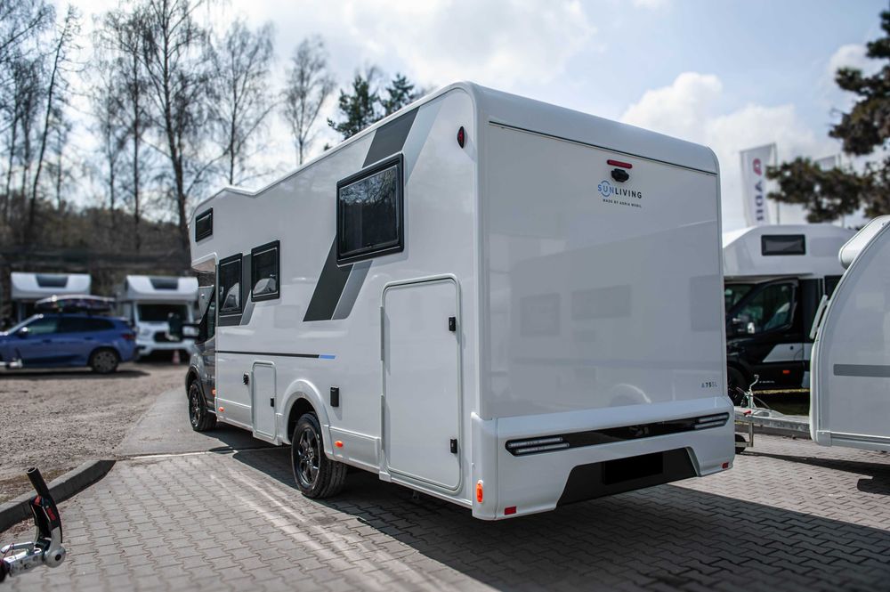 Wynajem kamperów Kraków, Katowice, Wrocław - Sun Living A75 SL 5 osób