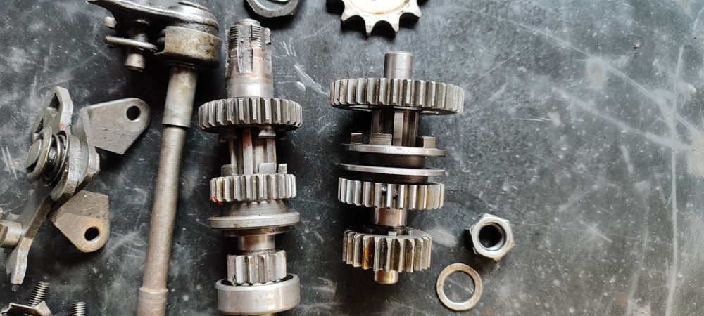 Skrzynia biegów WSK 125 WFM 125 tryb zdawczy pośredni koło zębate ZMD