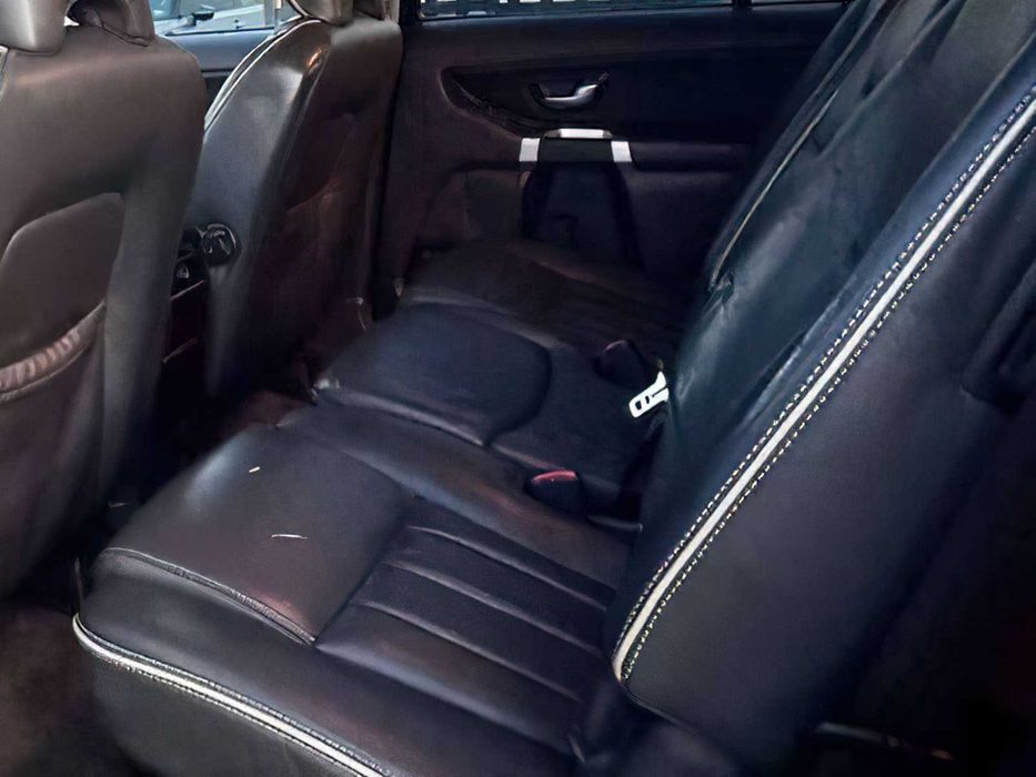 Volvo XC90      2013
