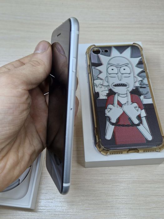 IPhone SE2020 64GB White w Prawie Idealnym Stanie