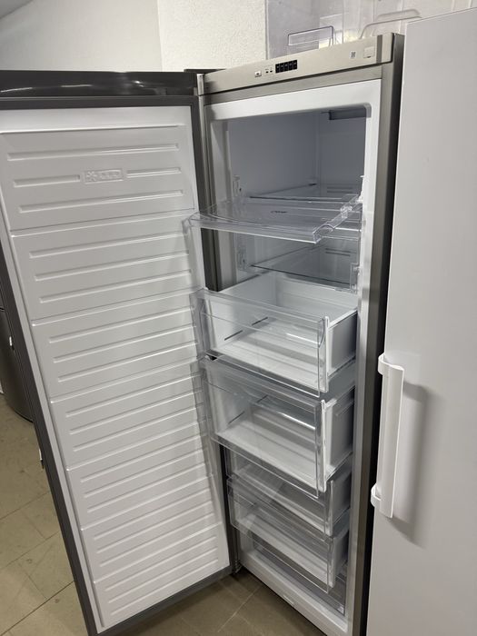 Zamrazarka Cylinda No-Frost inox