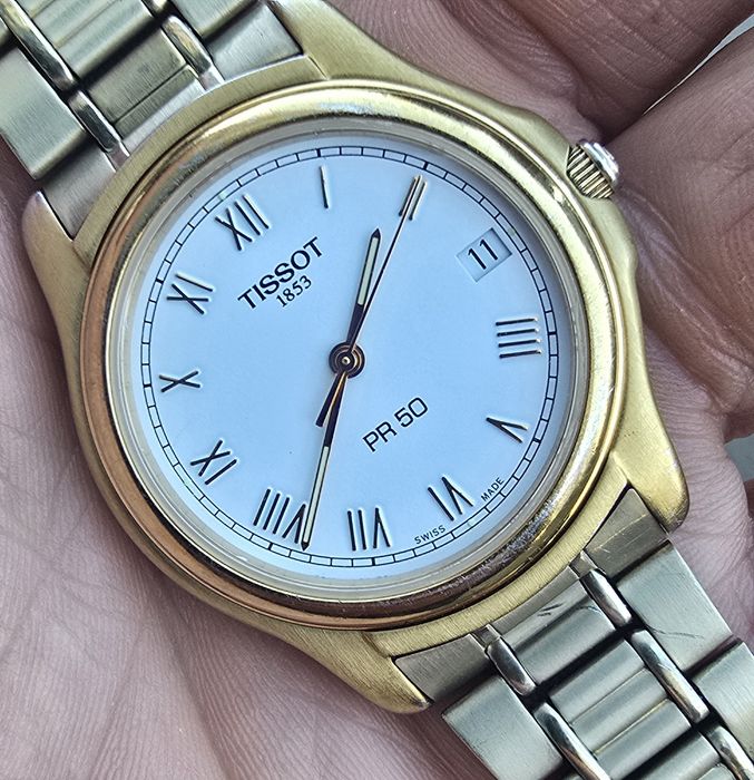 Годинник tissot чоловічий.