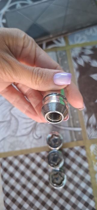 Секретки  колісні Ford escape