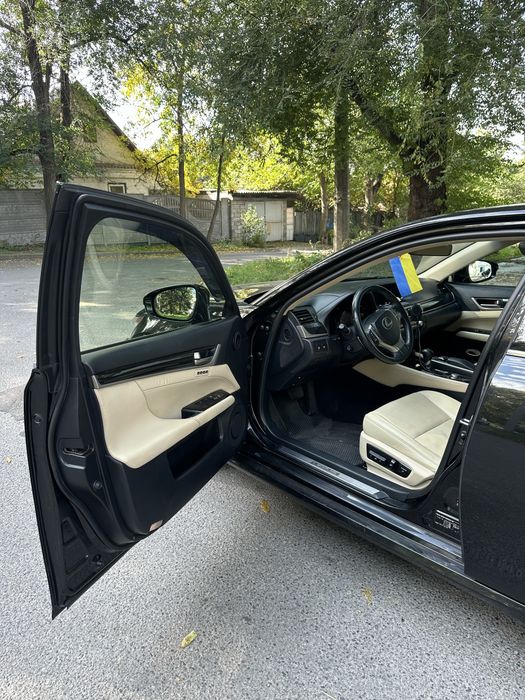 Продал Lexus GS 250