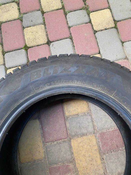Шина Bridgestone Blizzak 225/65 R17