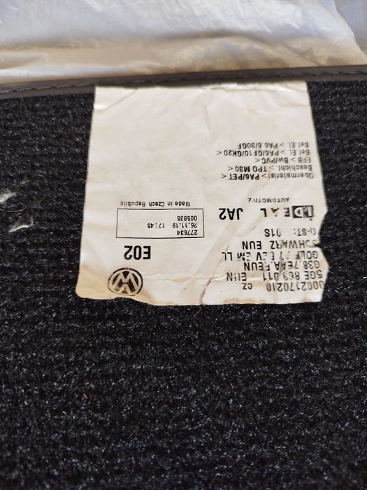 Tapetes Originais VW e-Golf – Têxteis | 5GE 863 011 | Como Novos