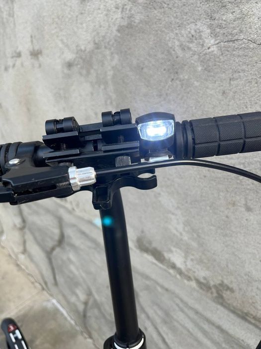 Самокат в чудовому стані ,як для дітей так і для дорослого