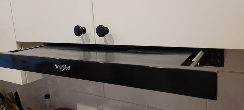 Okap WHIRLPOOL AKR 749 1 NB do zabudowy