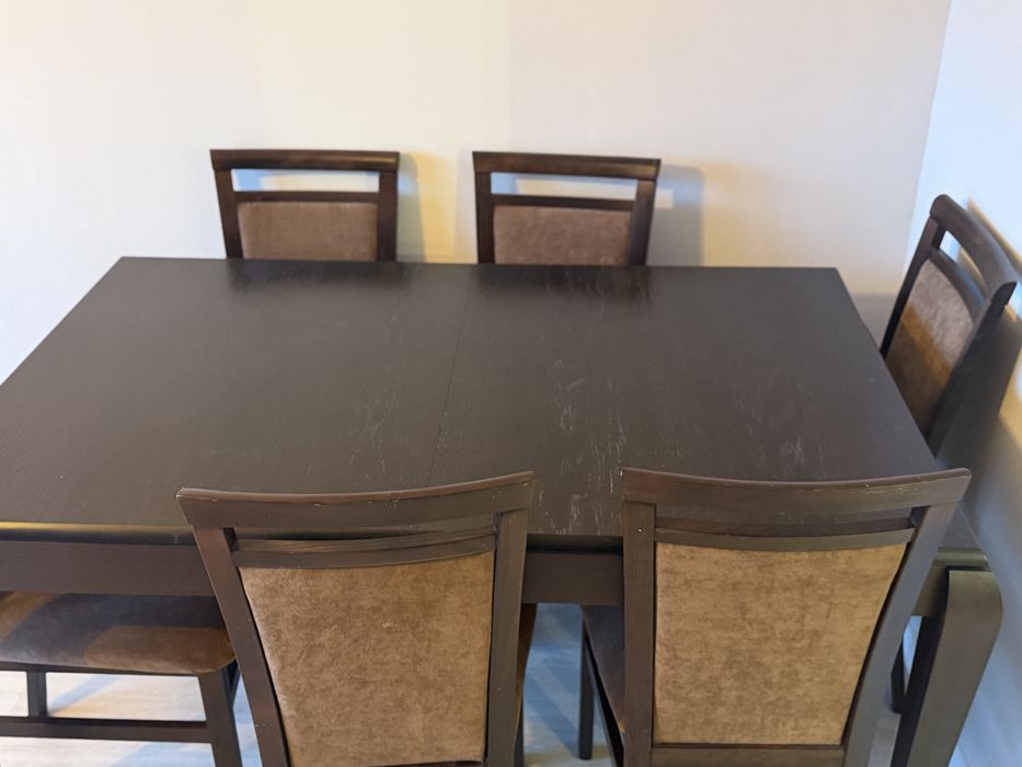 Komplet stół rozkładany z krzesłami