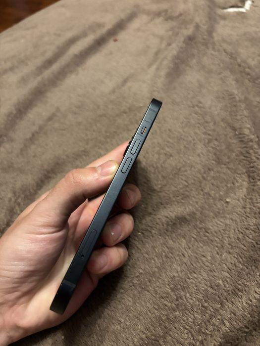 Iphone 13 128gb ідеальний стан неверлок