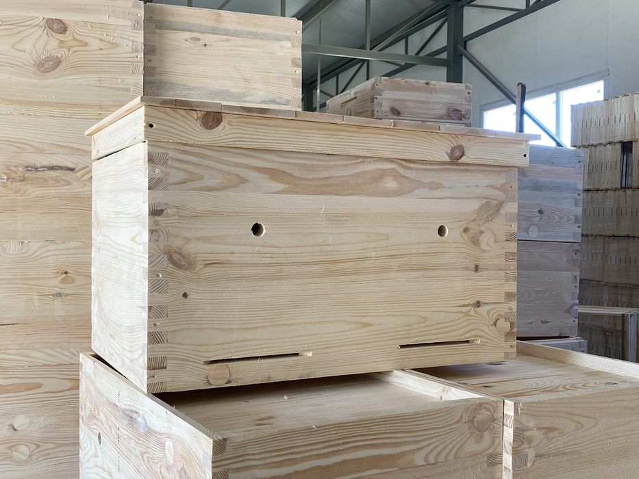 Вулик для бджіл. Зроблений в шип