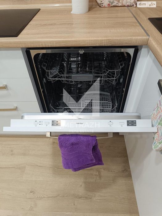 До метро 3 хвилини! 1к квартира 51 м2 у ЖК Лебединий