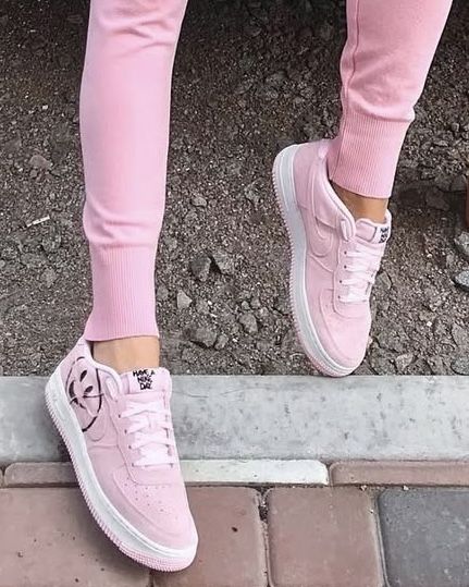 Жіночі кросівки Nike Air Force 1 Smile 39 розмір