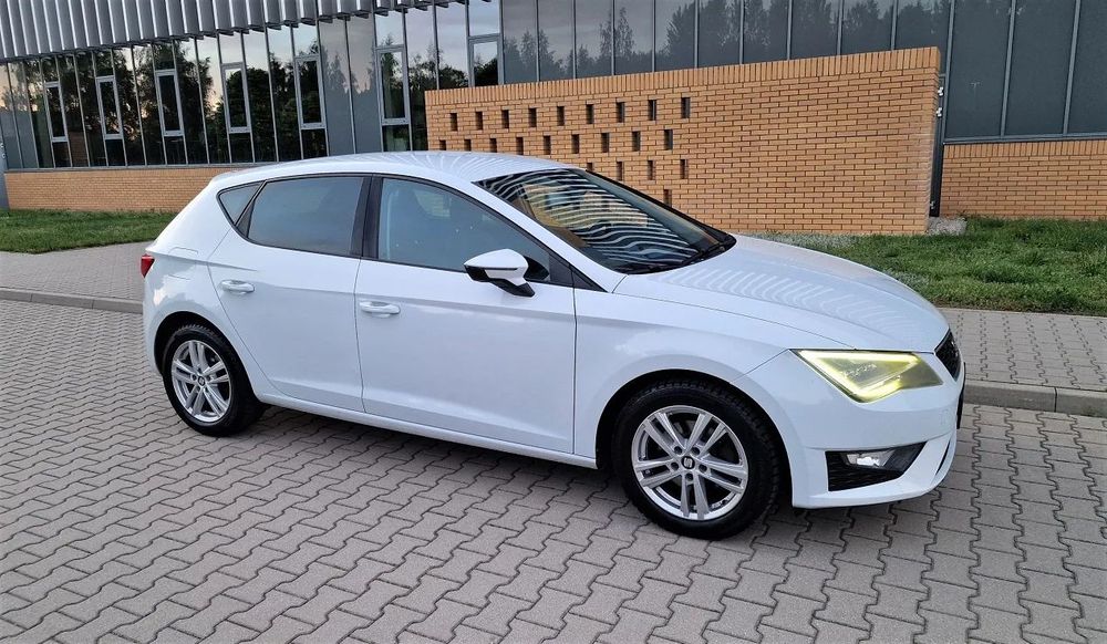 Seat Leon FR 1.4 TSI 125 KM Kamera Skóra Full Led Salon PL