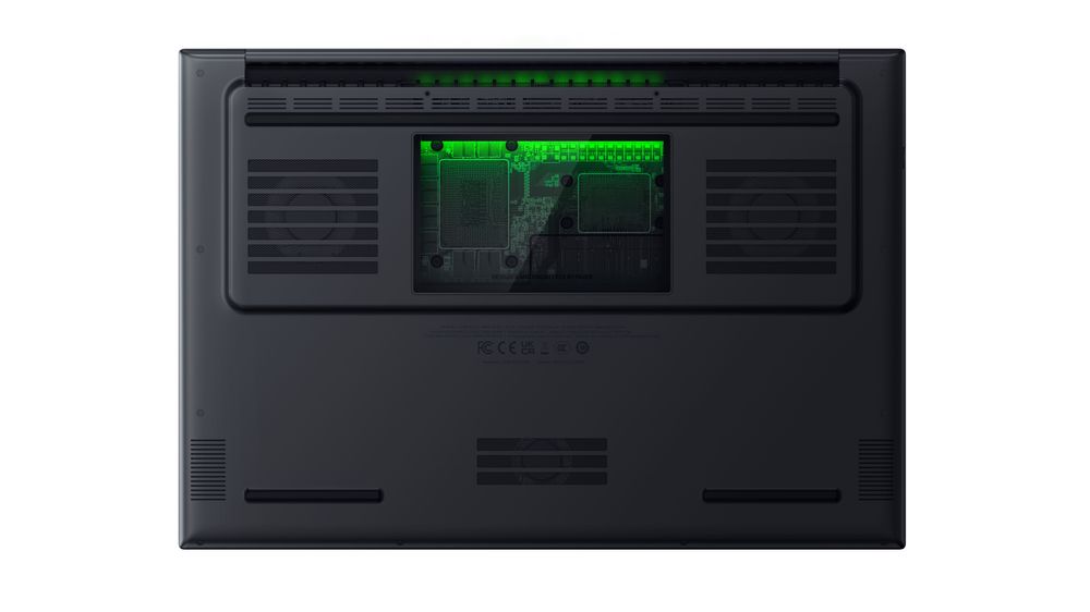 Razer Blade 14 - 120Hz • OLED • Ryzen AI 9 365 • 16GB • RTX 5060 • 1TB