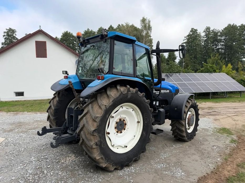 New Holland 8360  New Holland 8360 4x4 | Range Command 18/6 | 6-cyl. 7.5L | Klima | 1997