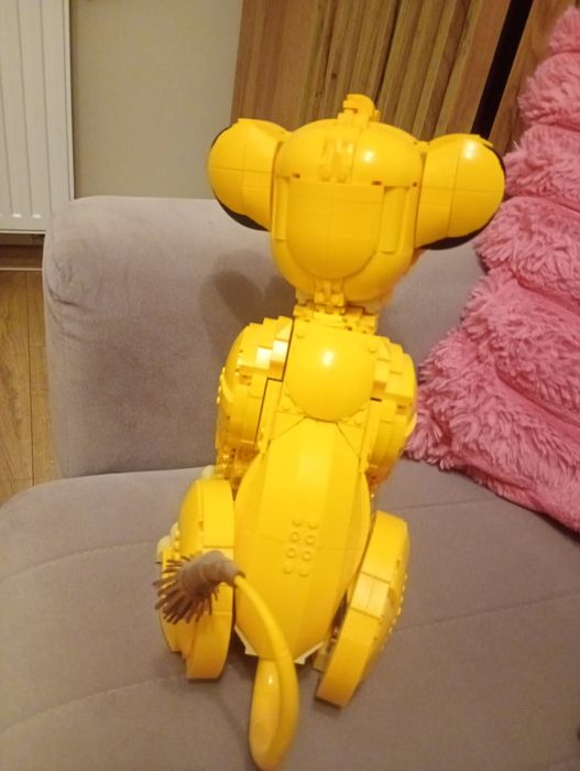 LEGO Lew  siimba