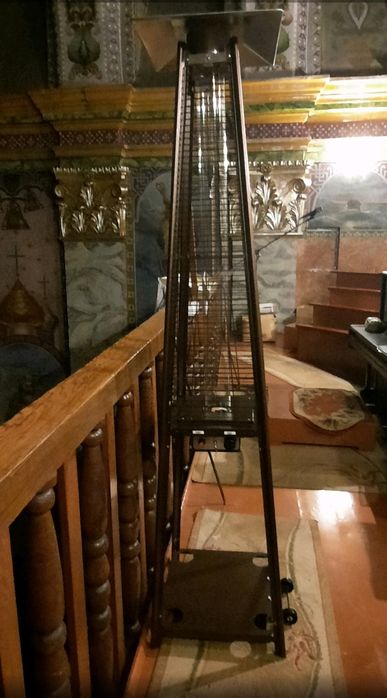 Продам газовий обігрівач піраміда