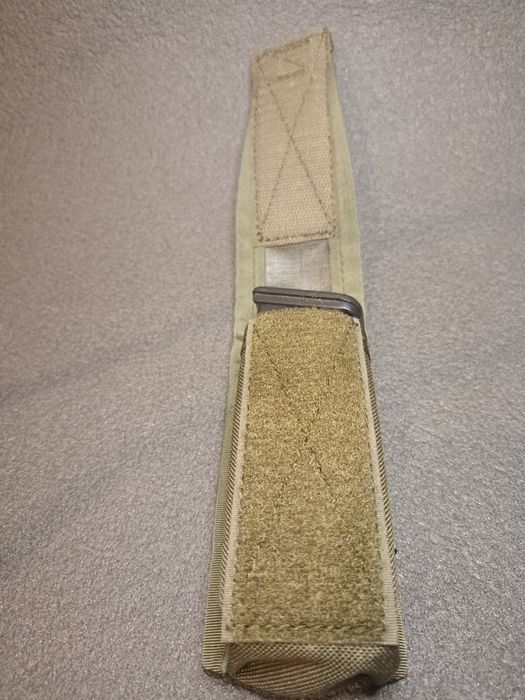 Kieszeń zamykana na magazynek pistoletowy