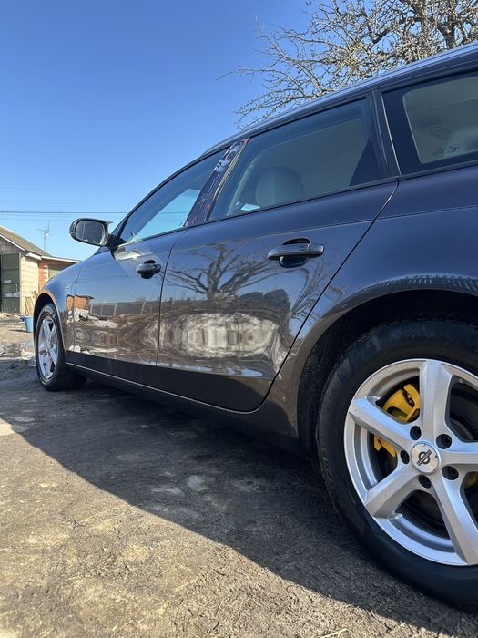 Продам а4б8 2011 рік Швейцарія