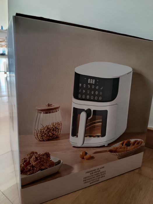 Airfryer branca nova e selada 5.5L